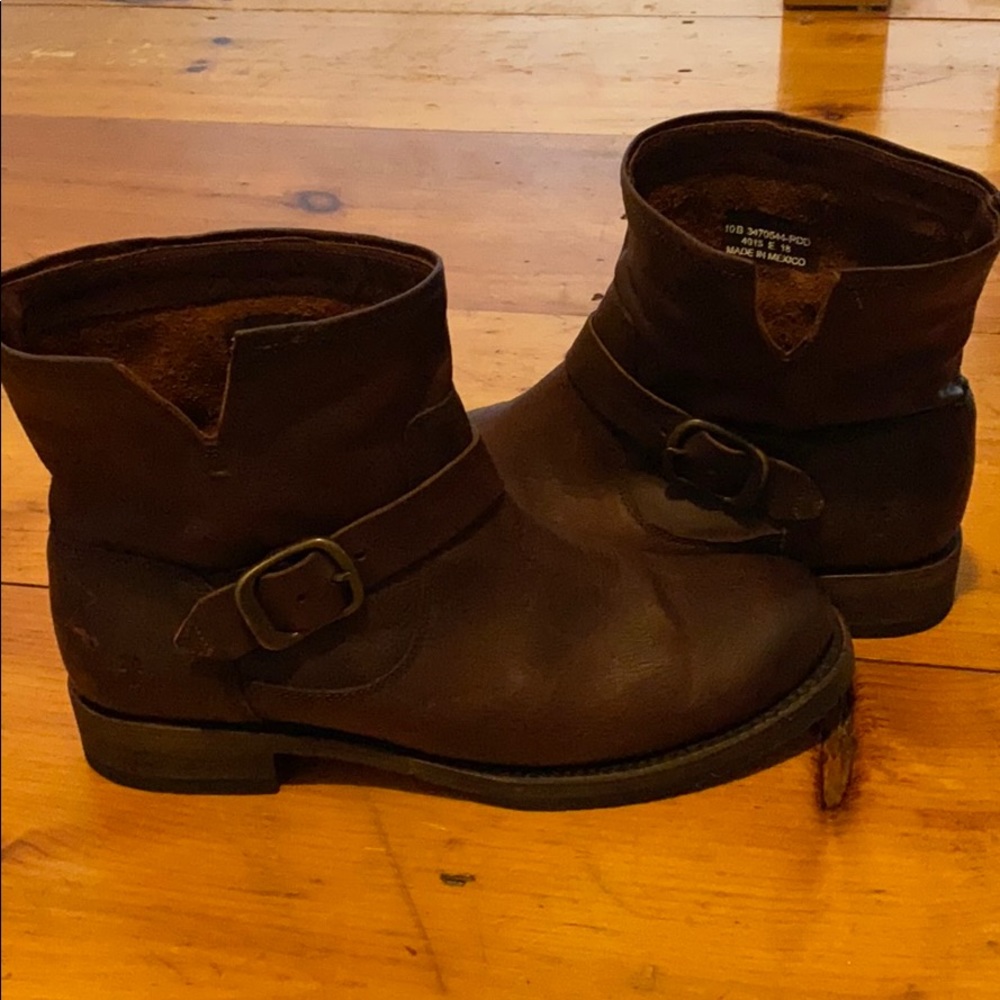 Frye Veronica Bootie. Dark Brown. Women’s Size 10.